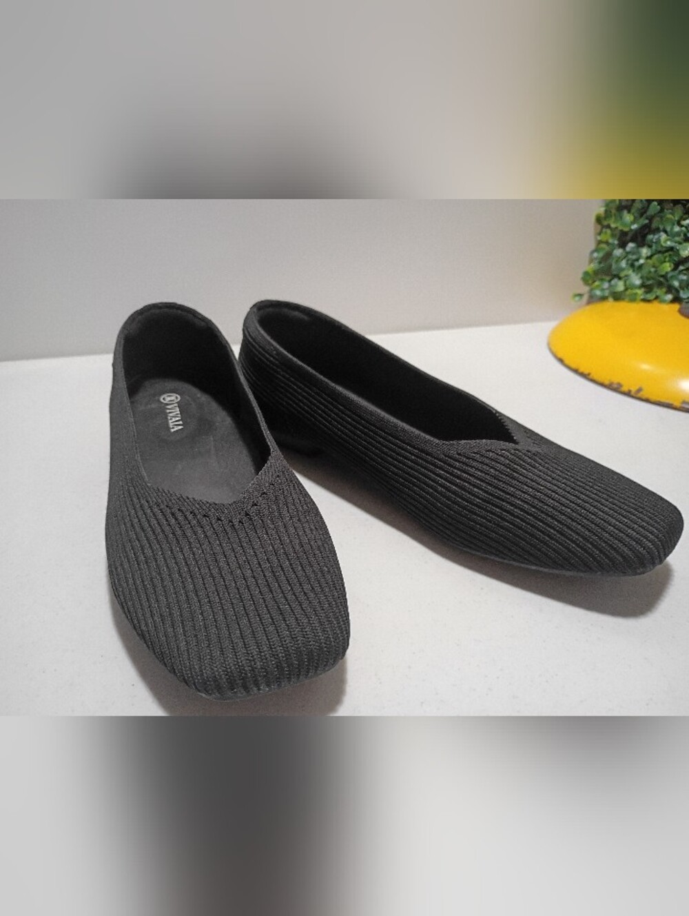 Vivaia Margot 2.0 Square V-Cut Women's Sz 9 Women’s Black Knit Ballet Flats New